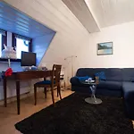 Buchhaus Vier *